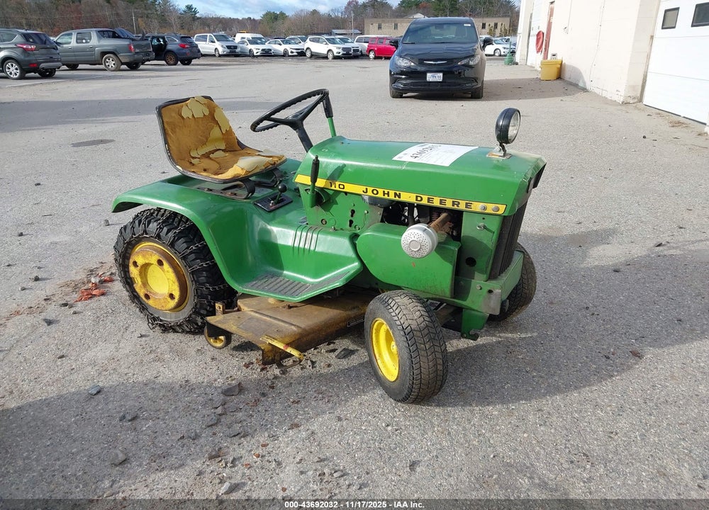 1969 JOHN DEERE 100 SERIES VIN: T0641134533M