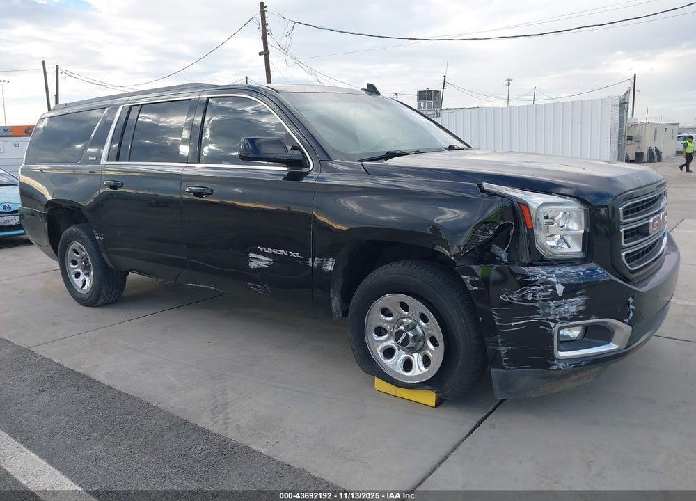 2015 GMC YUKON XL 1500 SLE VIN: 1GKS1GKC4FR701705