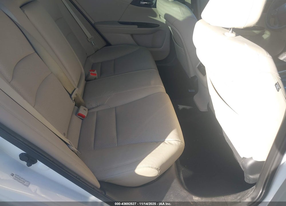 2013 HONDA ACCORD SDN EX-L VIN: 1HGCR2F83DA174089