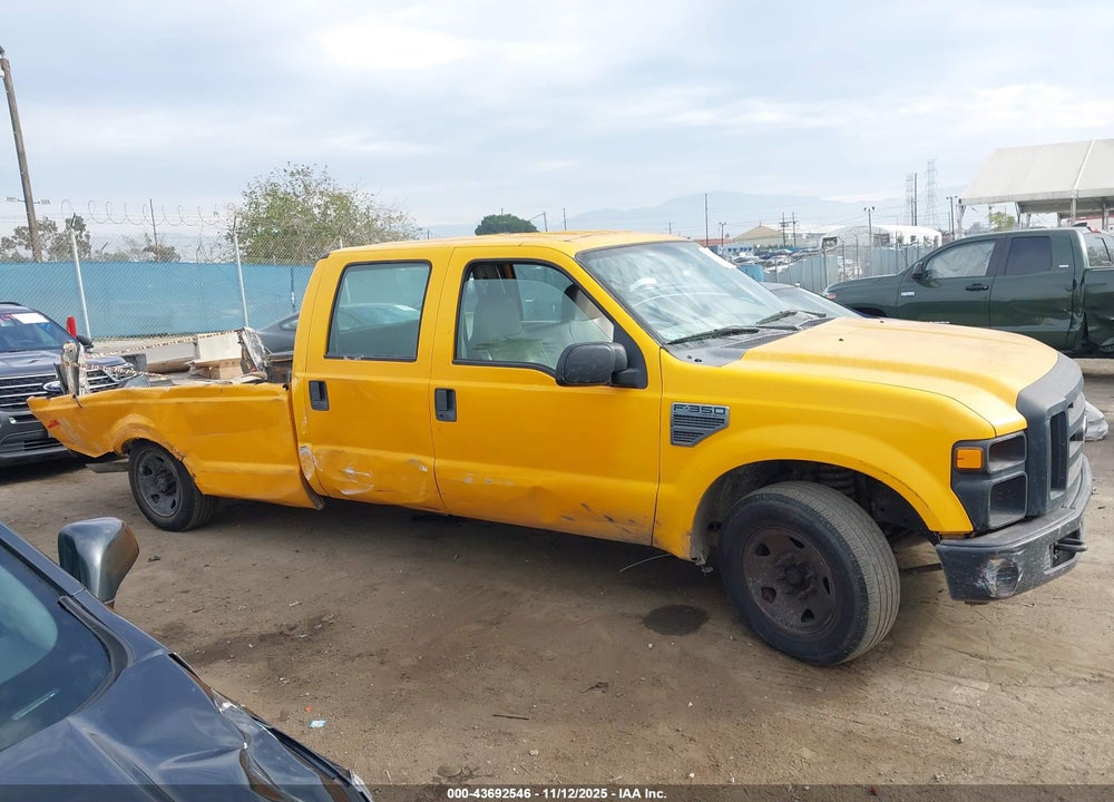 2008 FORD F-350 KING RANCH/LARIAT/XL/XLT VIN: 1FTWW305X8EE16528