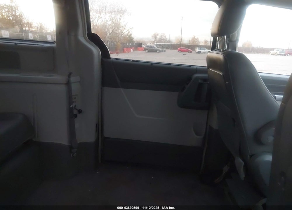 2008 CHRYSLER TOWN & COUNTRY TOURING VIN: 2A8HR54PX8R624072