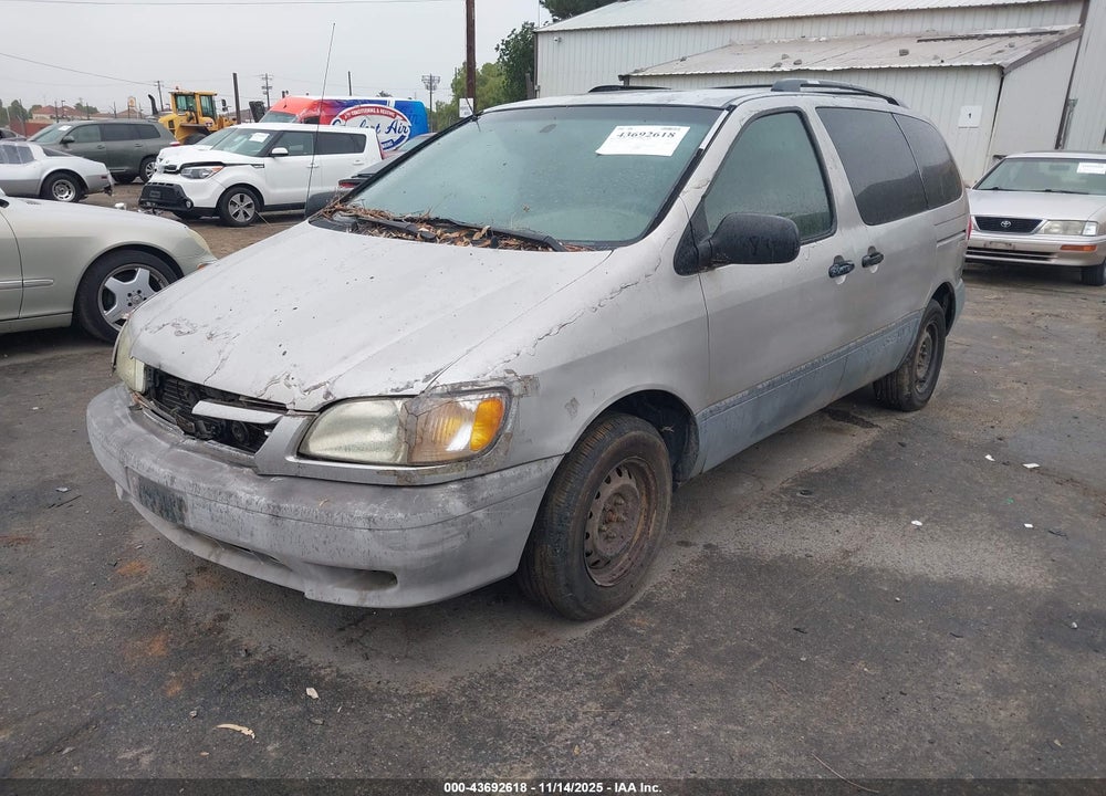2002 TOYOTA SIENNA CE VIN: 4T3ZF19C92U484418