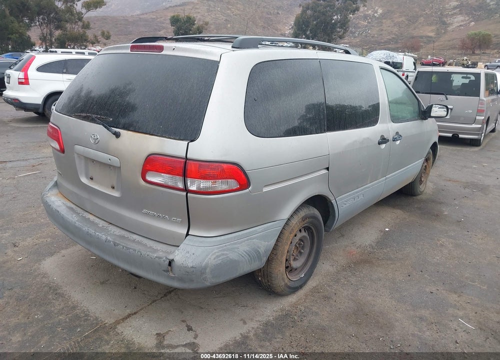 2002 TOYOTA SIENNA CE VIN: 4T3ZF19C92U484418