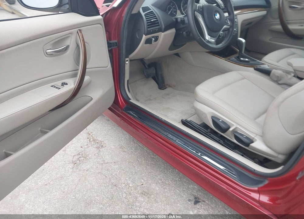 2012 BMW 1 SERIES VIN: WBAUP7C55CVP23991