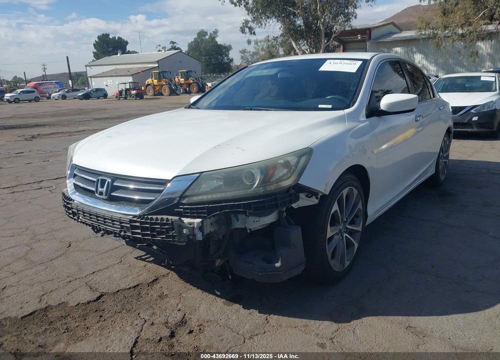 2015 HONDA ACCORD VIN: 1HGCR2F58FA149052
