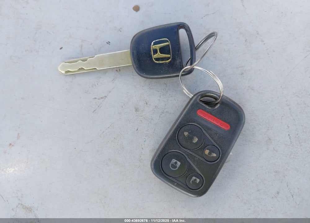 2003 HONDA ODYSSEY EX-L VIN: 5FNRL189X3B138710