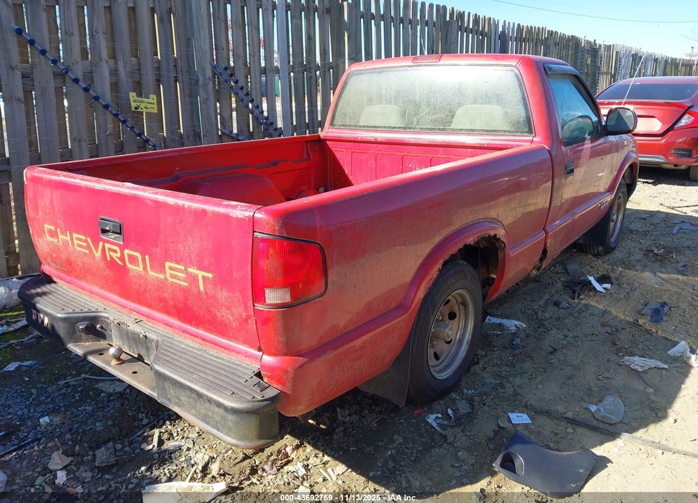 1995 CHEVROLET S TRUCK S10 VIN: 1GCCS1448S8118005