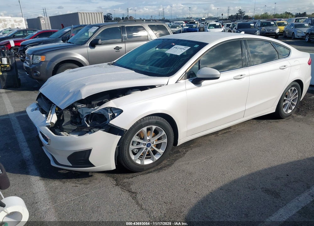2019 FORD FUSION SE VIN: 3FA6P0HD6KR104157