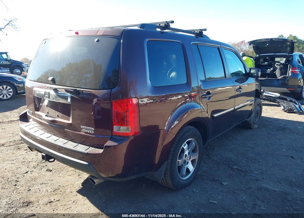 2010 HONDA PILOT TOURING VIN: 5FNYF4H89AB030653