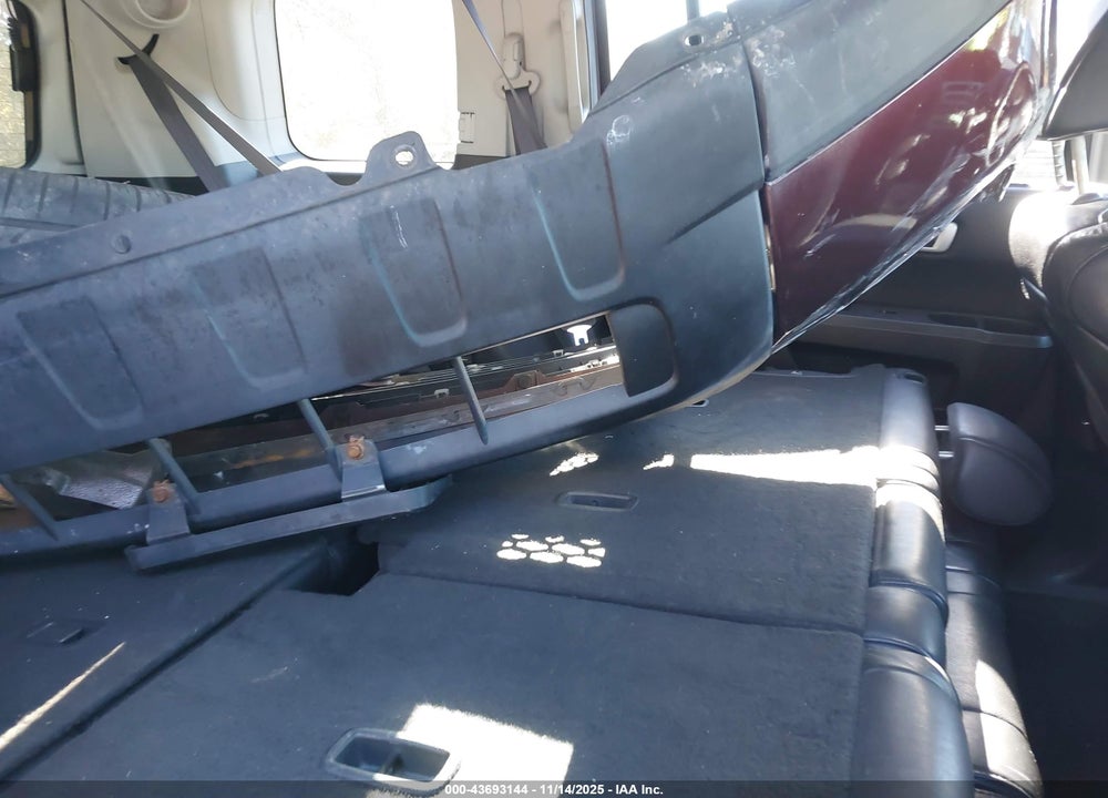 2010 HONDA PILOT TOURING VIN: 5FNYF4H89AB030653