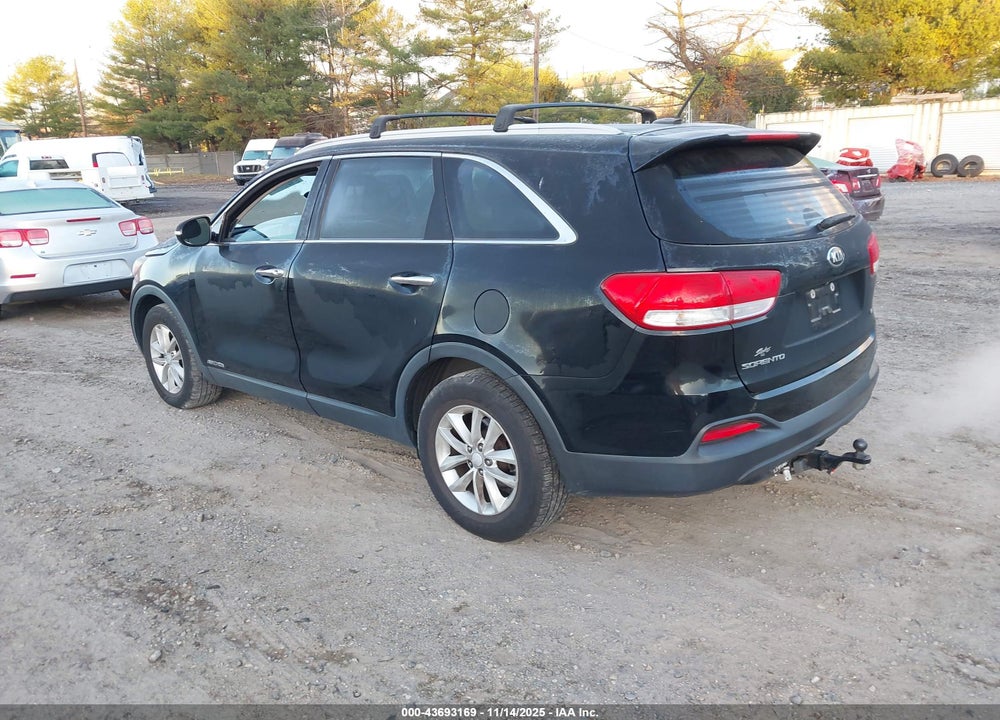 2017 KIA SORENTO 3.3L LX VIN: 5XYPGDA59HG209805