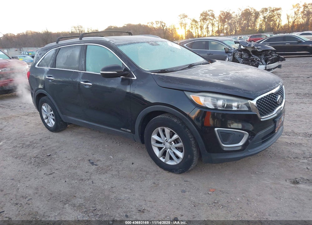 2017 KIA SORENTO 3.3L LX VIN: 5XYPGDA59HG209805