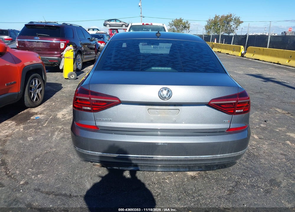 2018 VOLKSWAGEN PASSAT 2.0T R-LINE/2.0T S VIN: 1VWAA7A3XJC019963