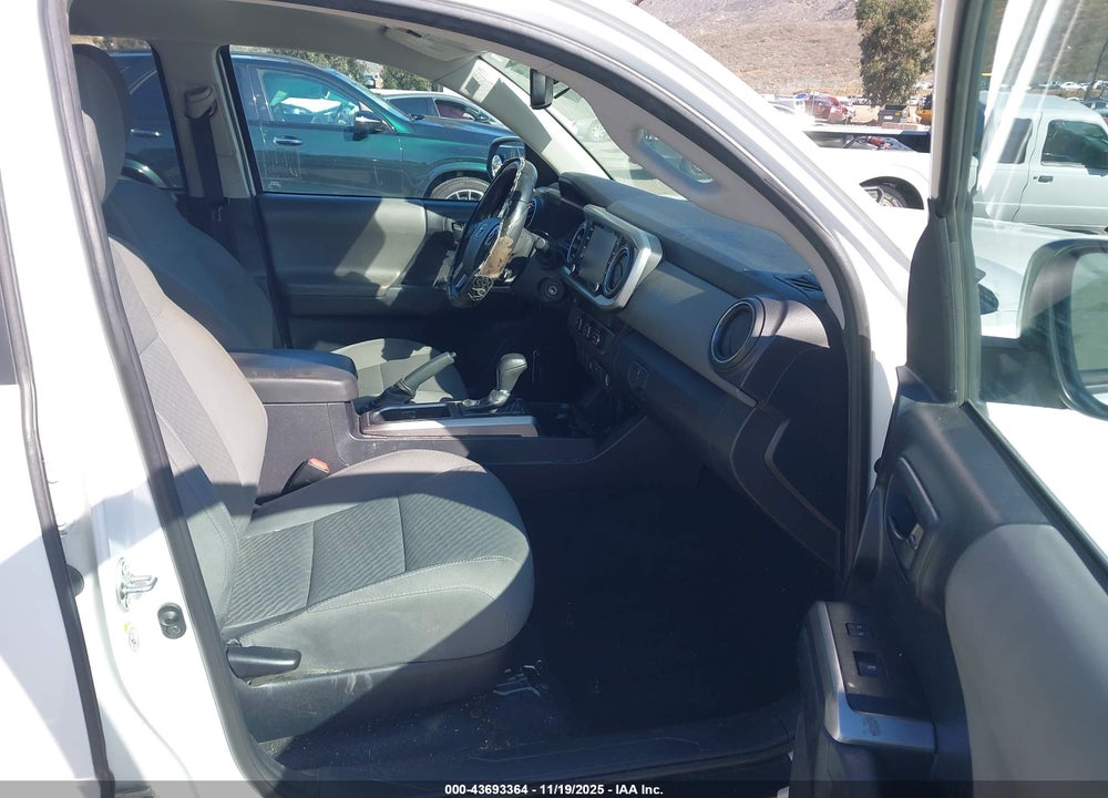 2020 TOYOTA TACOMA SR5 V6 VIN: 3TMAZ5CN8LM136652