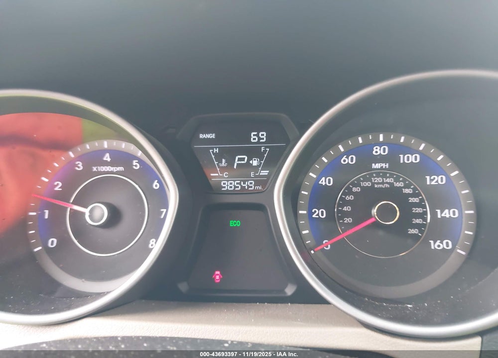 2014 HYUNDAI ELANTRA VIN: KMHDH4AE2EU129798