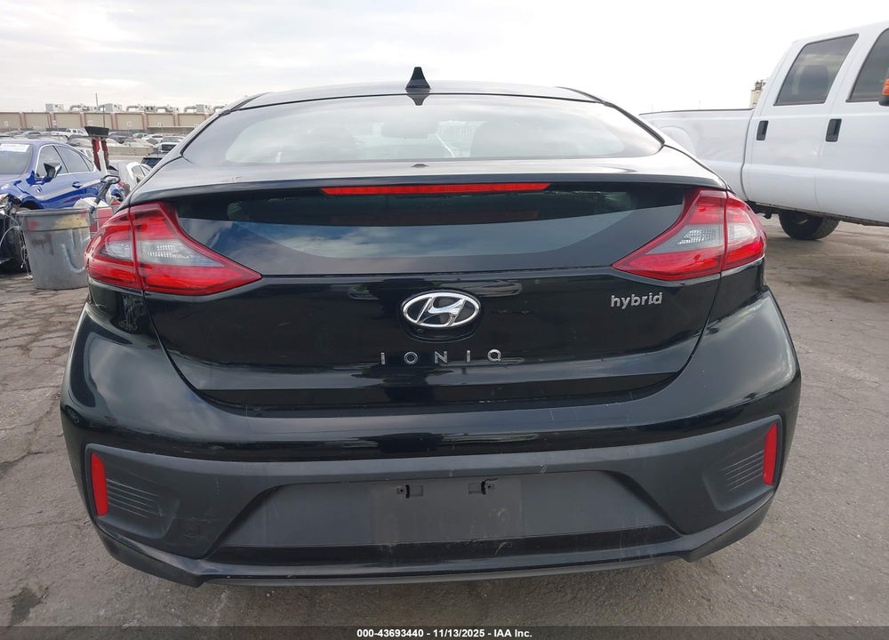 2019 HYUNDAI IONIQ HYBRID SEL VIN: KMHC75LC4KU132844