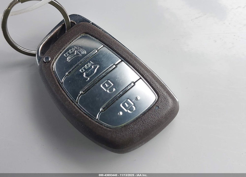 2019 HYUNDAI IONIQ HYBRID SEL VIN: KMHC75LC4KU132844