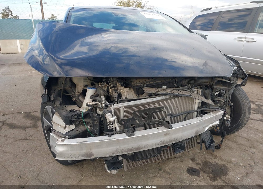 2019 HYUNDAI IONIQ HYBRID SEL VIN: KMHC75LC4KU132844
