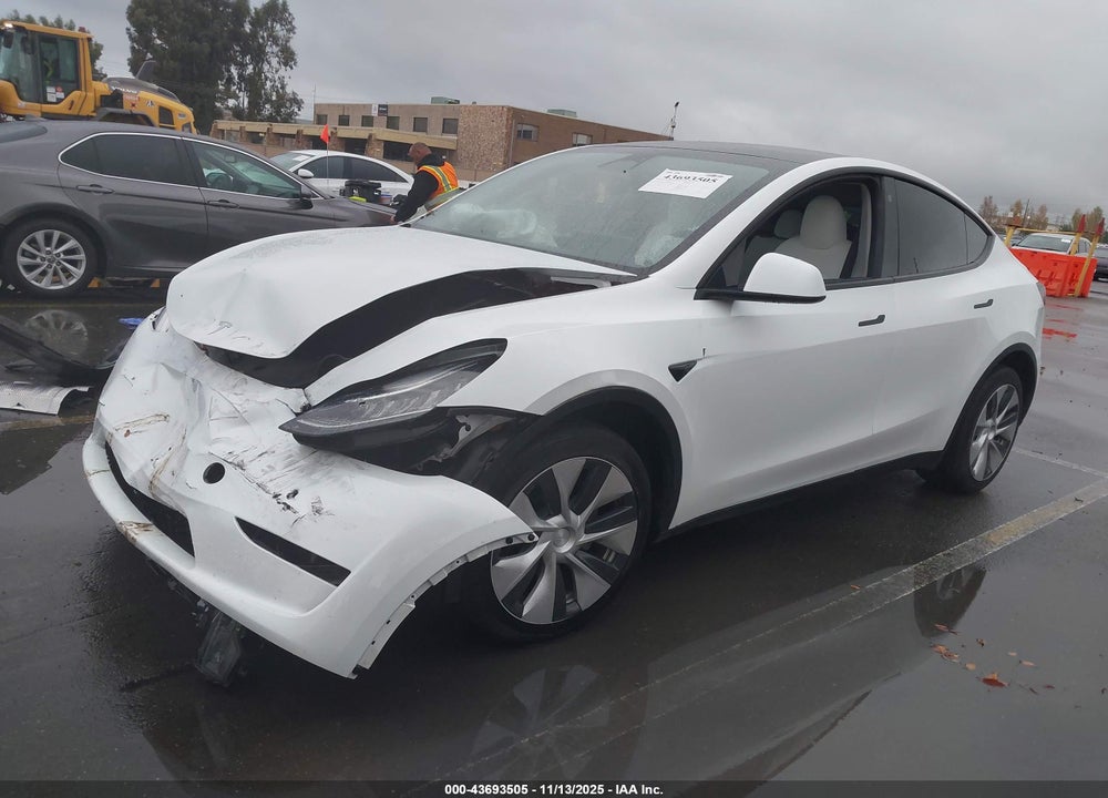 2023 TESLA MODEL Y AWD/LONG RANGE DUAL MOTOR ALL-WHEEL DRIVE VIN: 7SAYGDEE7PA091564