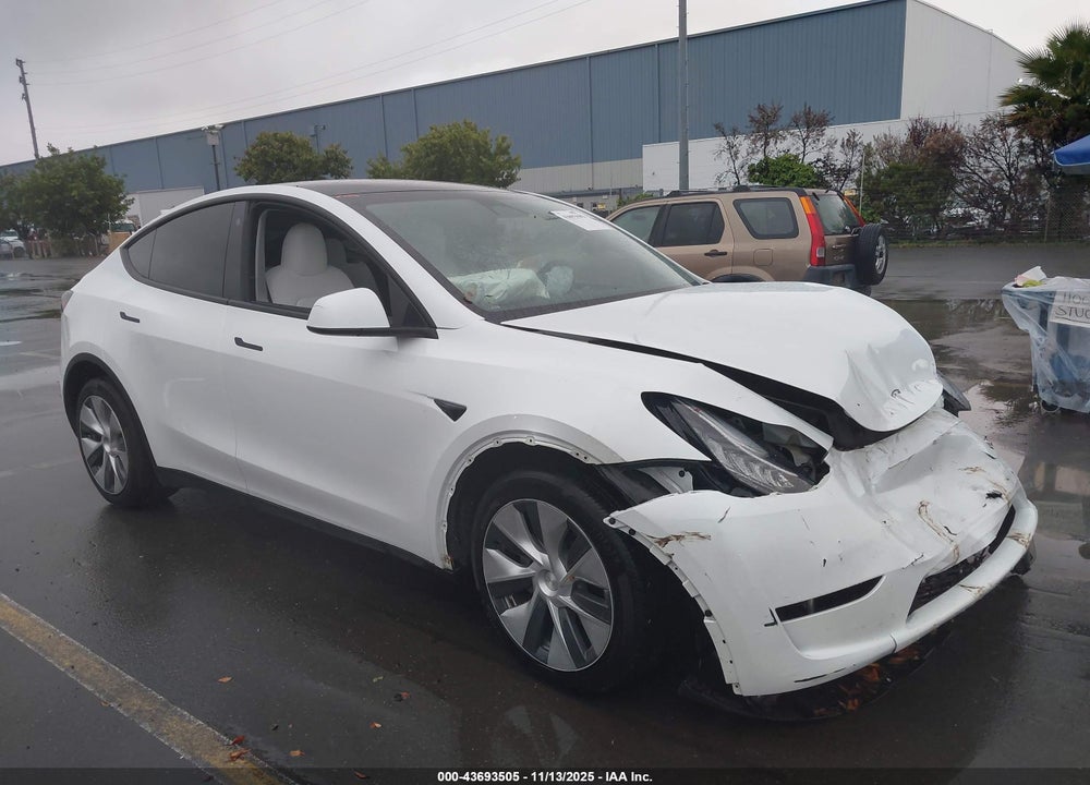 2023 TESLA MODEL Y AWD/LONG RANGE DUAL MOTOR ALL-WHEEL DRIVE VIN: 7SAYGDEE7PA091564