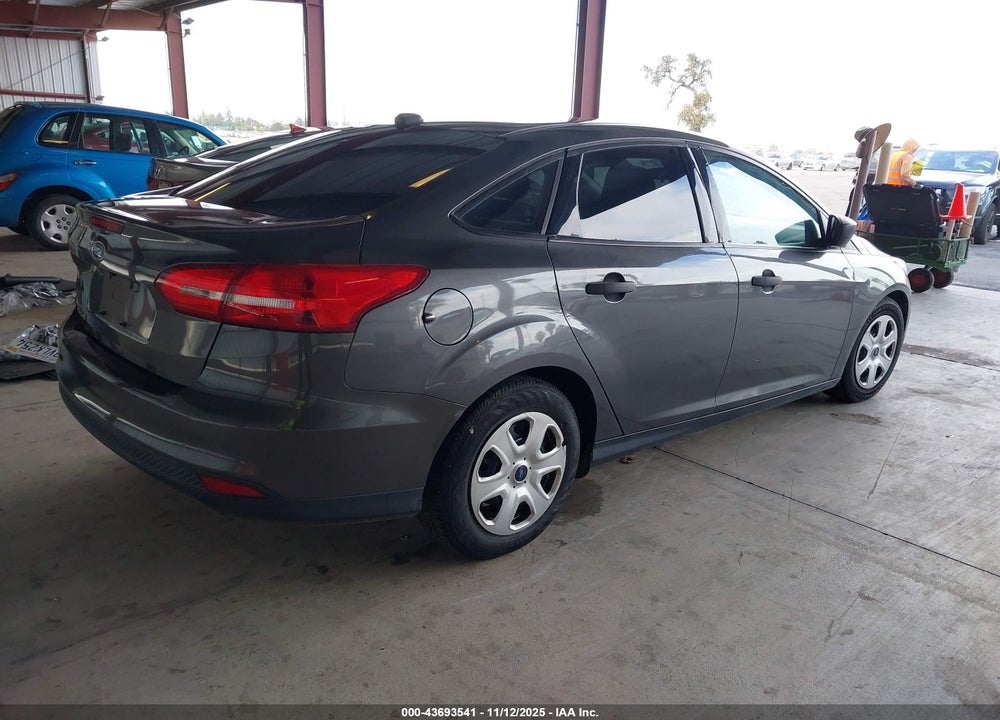 2016 FORD FOCUS S VIN: 1FADP3E21GL384281