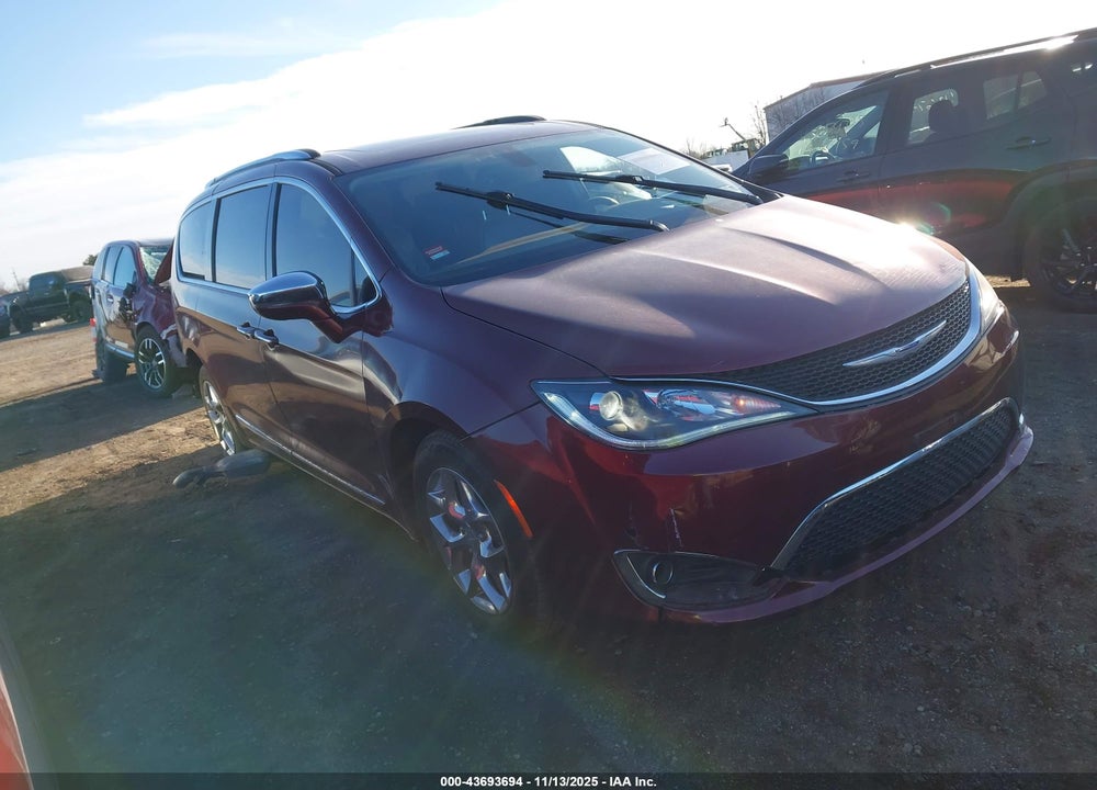 2019 CHRYSLER PACIFICA LIMITED VIN: 2C4RC1GG2KR576995