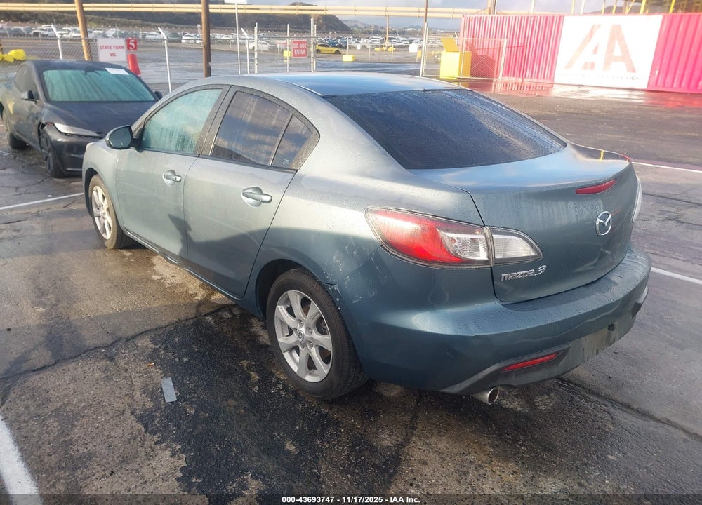 2011 MAZDA 3 I TOURING VIN: JM1BL1VG3B1479958