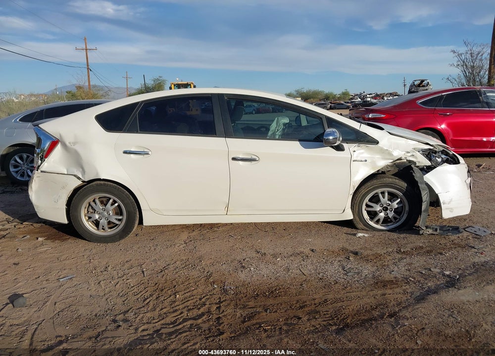 2011 TOYOTA PRIUS TWO VIN: JTDKN3DUXB5360908