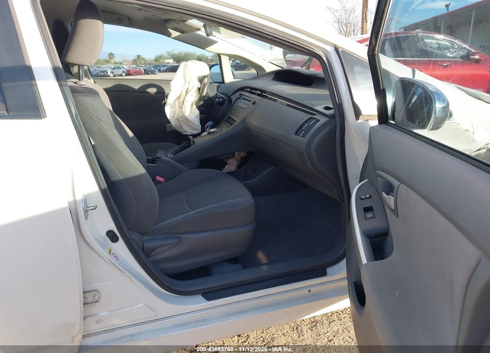 2011 TOYOTA PRIUS TWO VIN: JTDKN3DUXB5360908