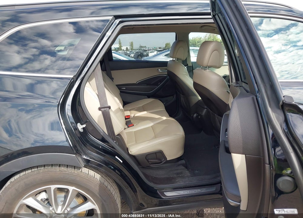 2017 HYUNDAI SANTA FE SE VIN: KM8SN4HF9HU248631