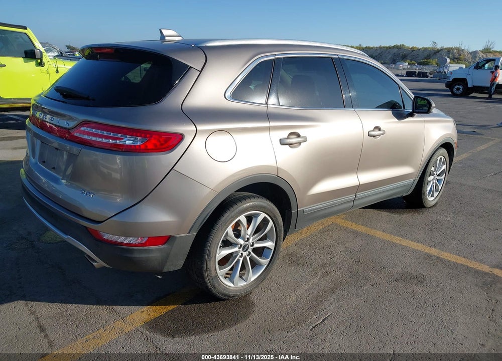 2018 LINCOLN MKC SELECT VIN: 5LMCJ2C97JUL22332