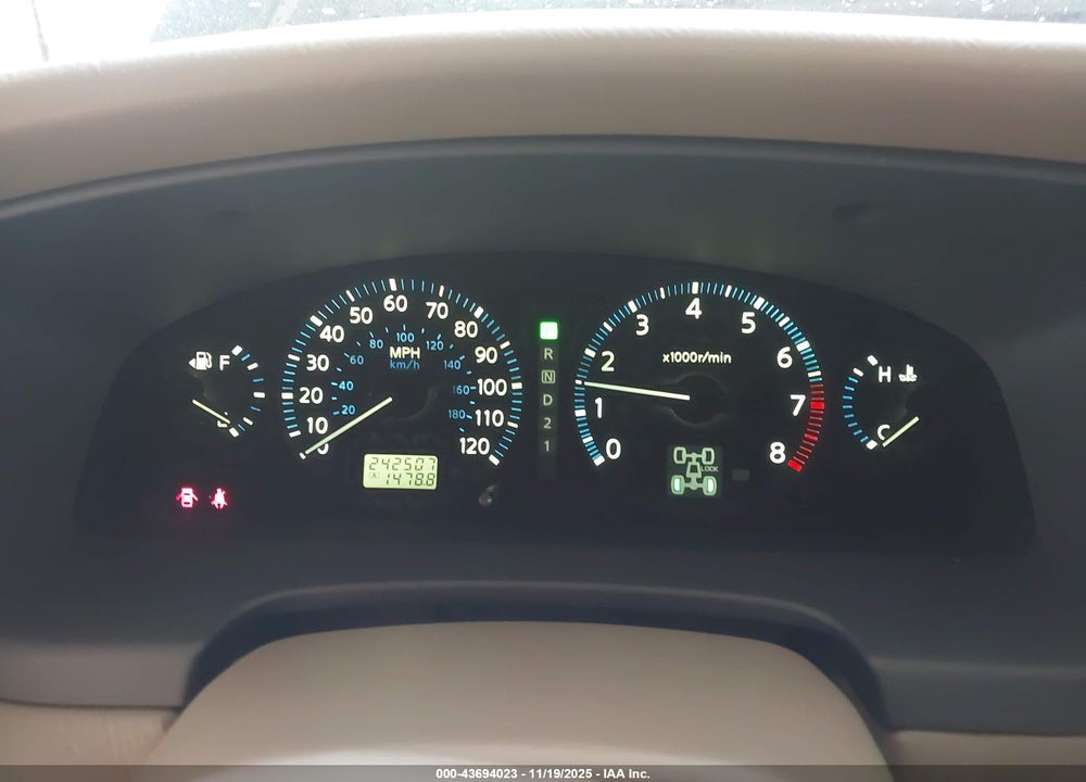 2004 NISSAN PATHFINDER LE PLATINUM VIN: JN8DR09Y94W902380