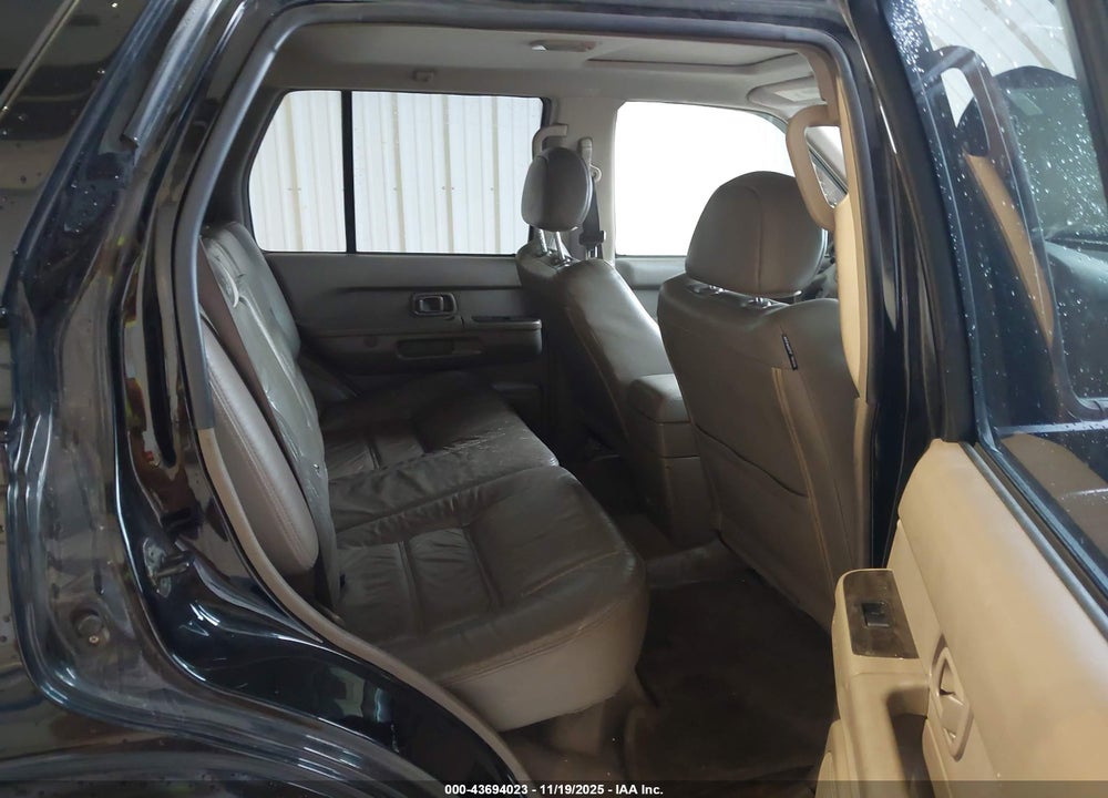 2004 NISSAN PATHFINDER LE PLATINUM VIN: JN8DR09Y94W902380