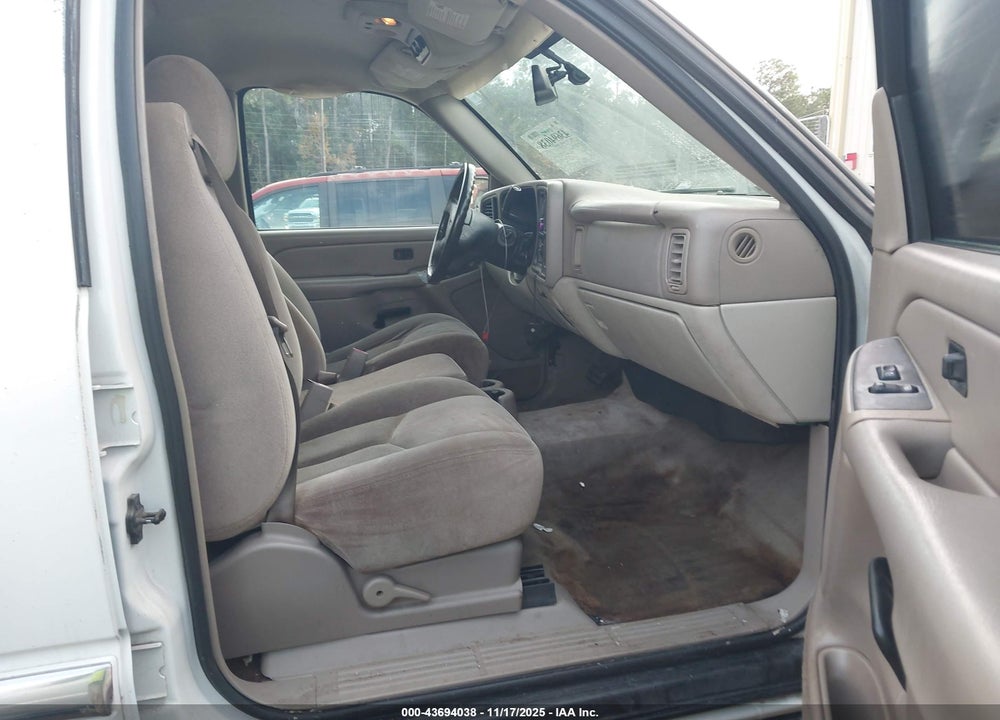 2004 GMC YUKON SLE VIN: 1GKEC13V34J116548