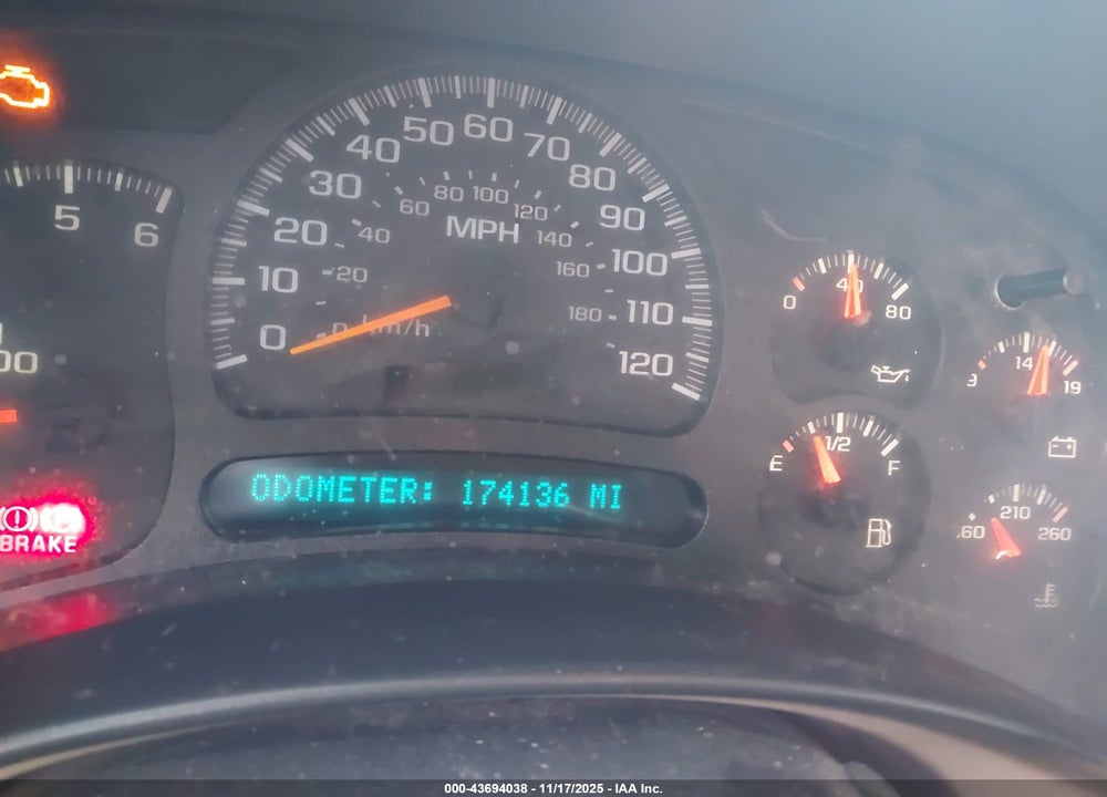 2004 GMC YUKON SLE VIN: 1GKEC13V34J116548