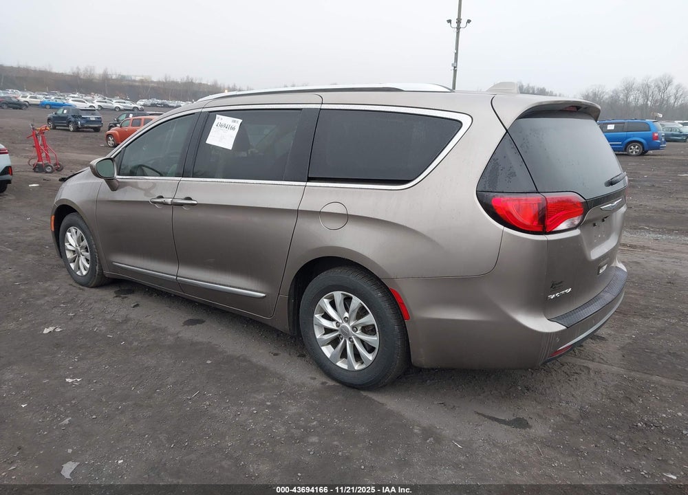 2018 CHRYSLER PACIFICA VIN: 2C4RC1BGXJR274375