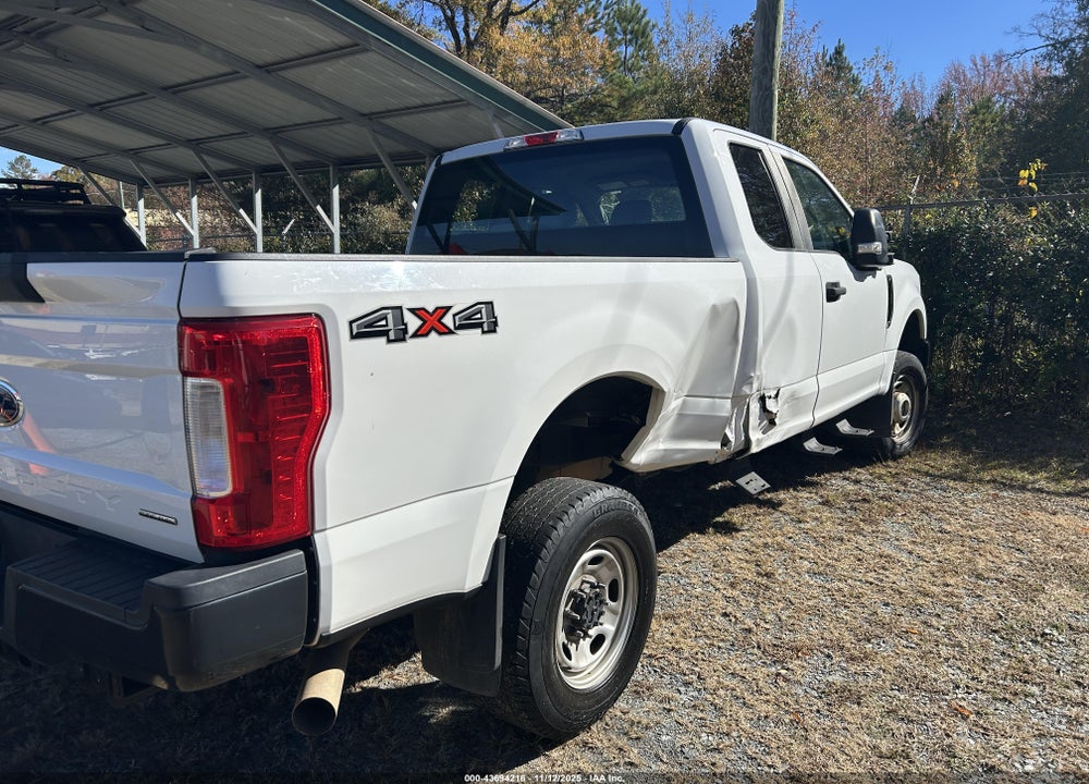 2017 FORD F-250 XL VIN: 1FT7X2B62HED20524