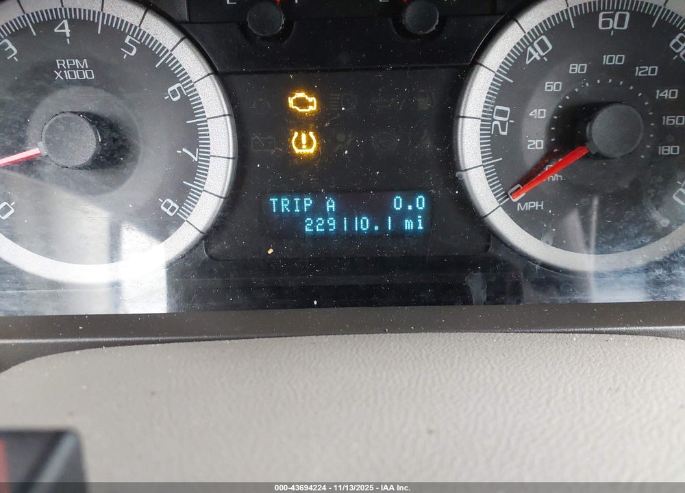 2008 FORD ESCAPE XLT VIN: 1FMCU93178KB52119