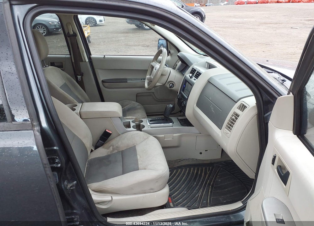 2008 FORD ESCAPE XLT VIN: 1FMCU93178KB52119