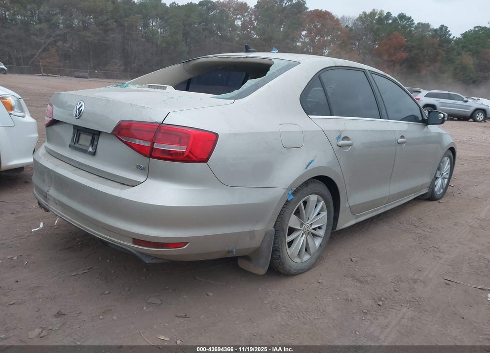 2015 VOLKSWAGEN JETTA VIN: 3VW3A7AJ4FM292670
