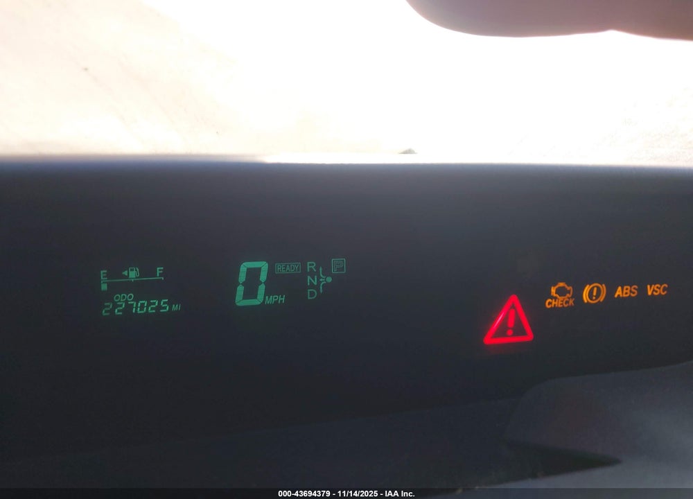 2005 TOYOTA PRIUS VIN: JTDKB20U750131662