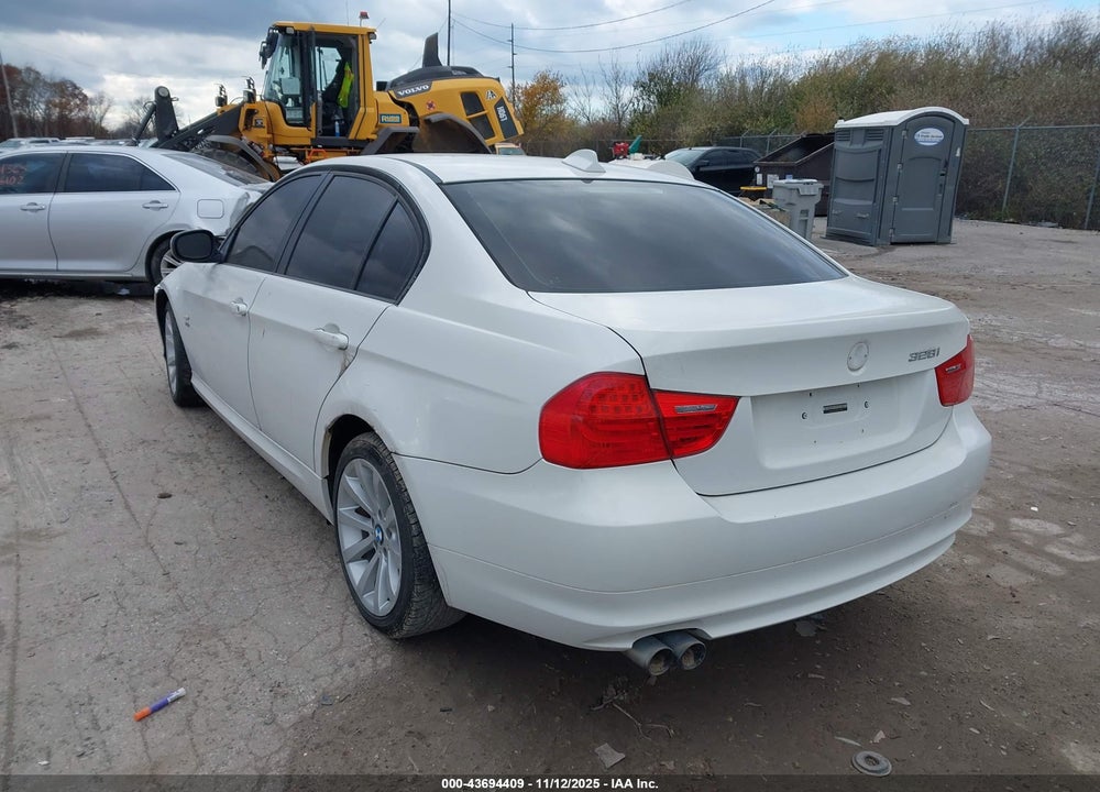 2011 BMW 328I XDRIVE VIN: WBAPK5C55BA657738