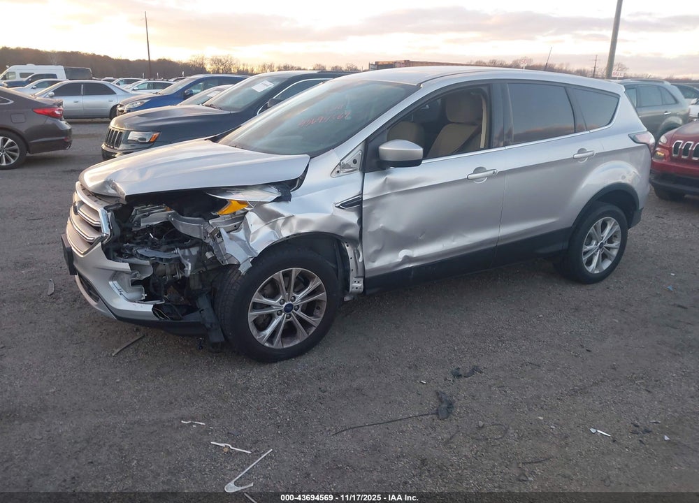 2017 FORD ESCAPE SE VIN: 1FMCU9GD5HUA14443