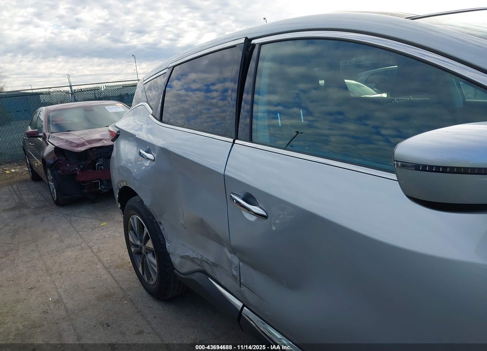 2018 NISSAN MURANO S VIN: 5N1AZ2MH0JN173345