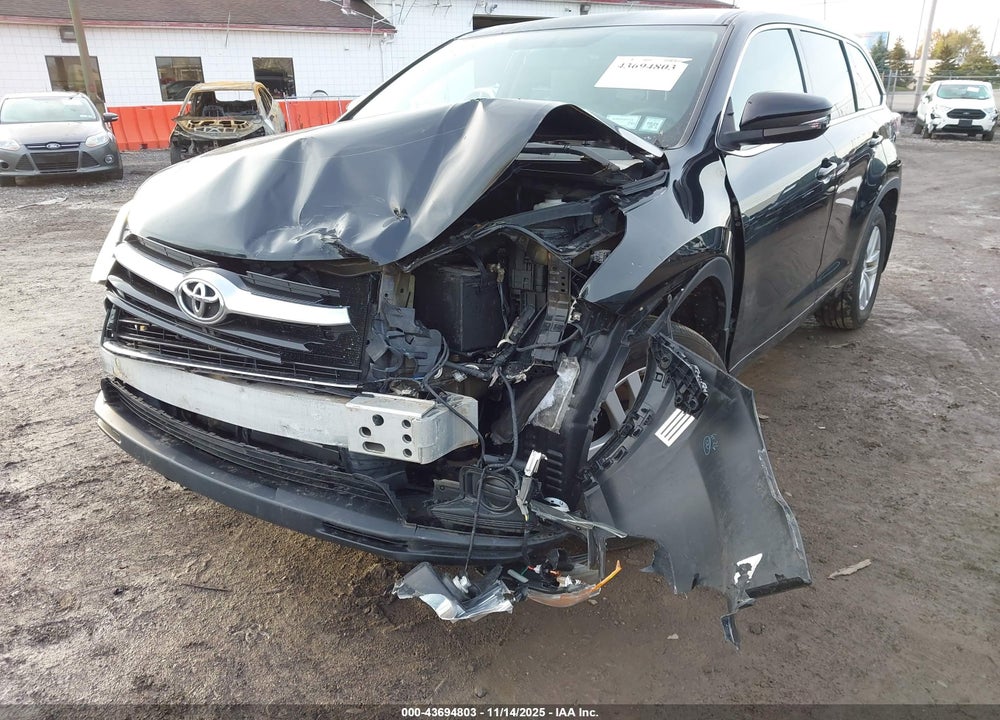 2014 TOYOTA HIGHLANDER VIN: 5TDBKRFH1ES062645