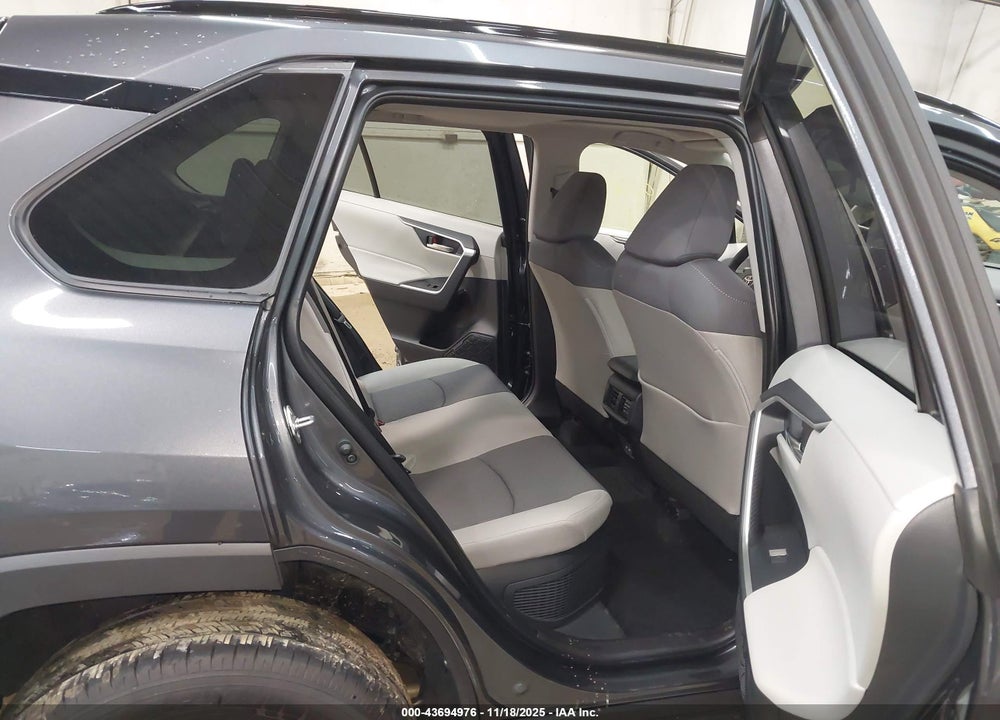 2025 TOYOTA RAV4 HYBRID XLE VIN: JTMRWRFV7SD333577