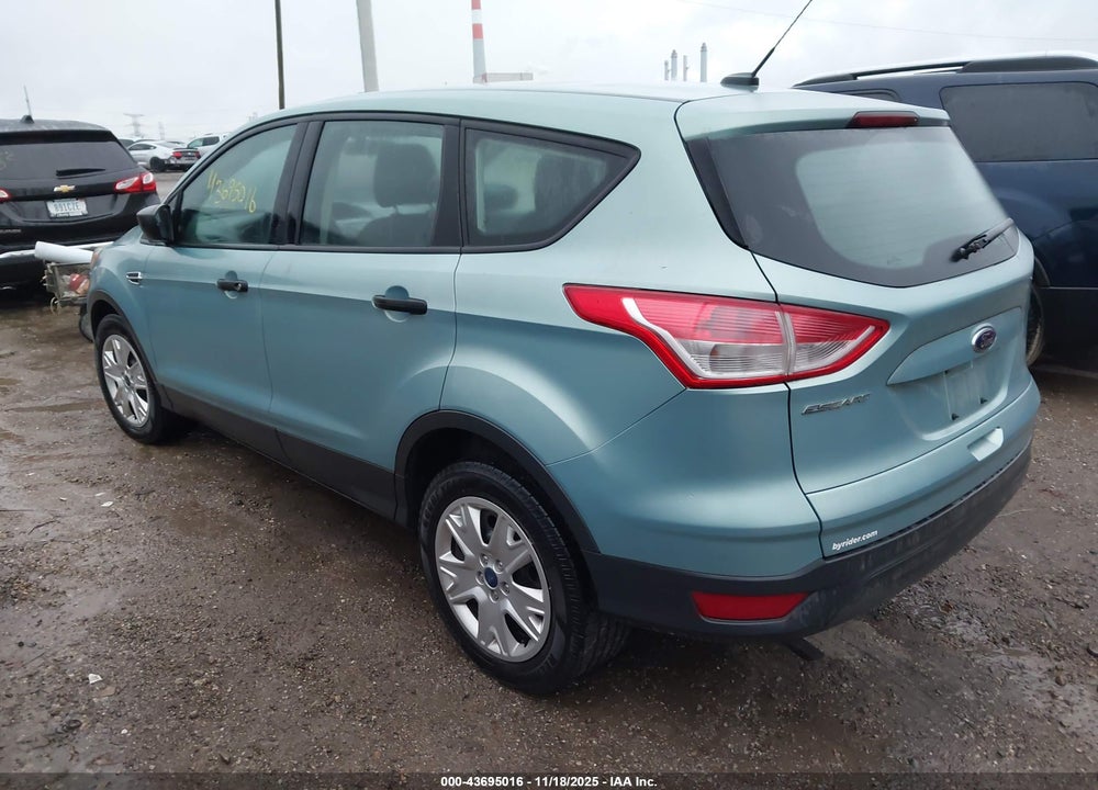 2013 FORD ESCAPE S VIN: 1FMCU0F76DUA19653