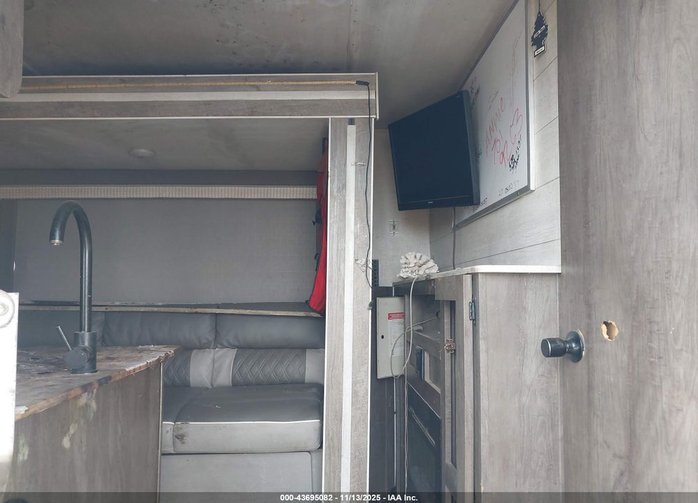 2021 FOREST RIV WILDWOOD VIN: 4X4TWDD29M7368652