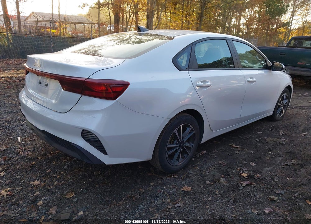 2023 KIA FORTE LXS VIN: 3KPF24AD3PE585977