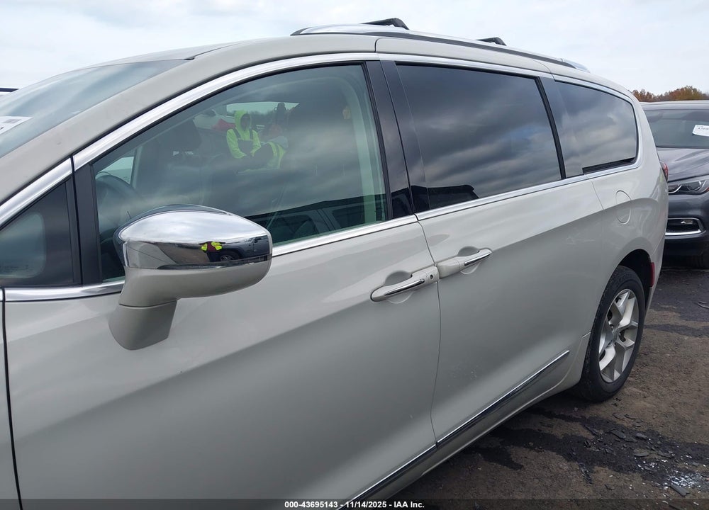 2020 CHRYSLER PACIFICA LIMITED VIN: 2C4RC1GGXLR138646